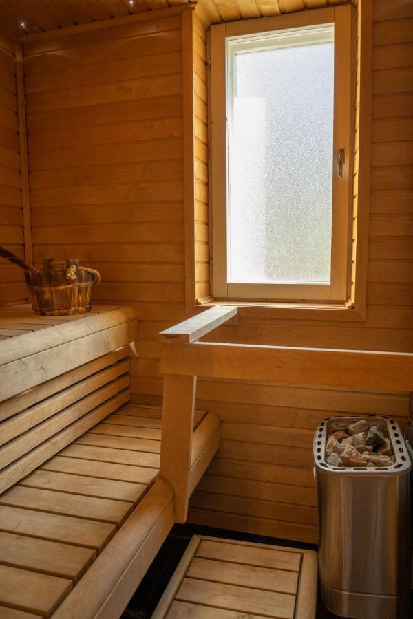 Design Apartment With Lake View, Sauna, Fireplace Rovaniemi Buitenkant foto